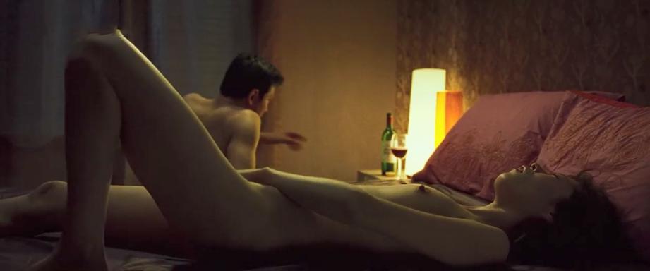 sex vợ có bầu Thấy em gái đang thay đồ, anh trai lao vào cưỡng hiếp